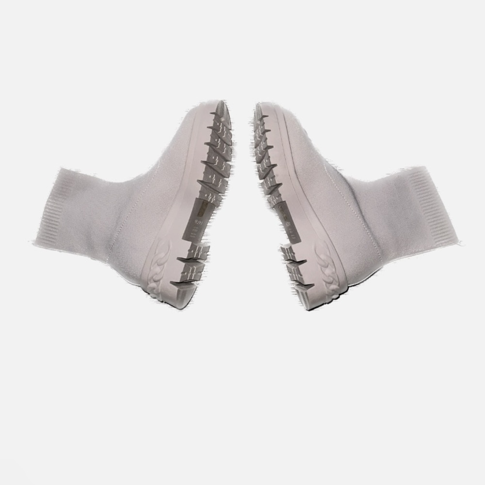 ALDO Big Act Chelsea Sock Booties NWOB - Picture 8 of 13